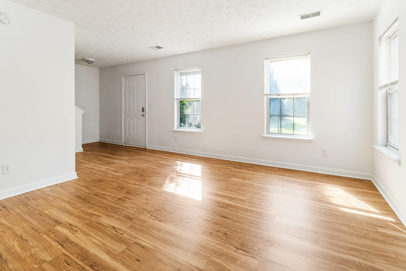 Eagle Creek Townhomes Spacious Townhomes in Lexington, KY